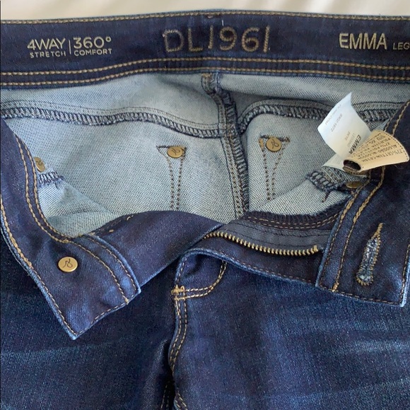 DL1961 Emma Legging Jean - Picture 3 of 4